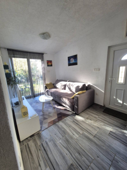 Jednosoban stan, 30m2, Gornji Kalimanj, Tivat, Izdavanje