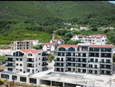 Jednosoban stan u novogradnji, površine 50 m²,Baosici-Herceg Novi