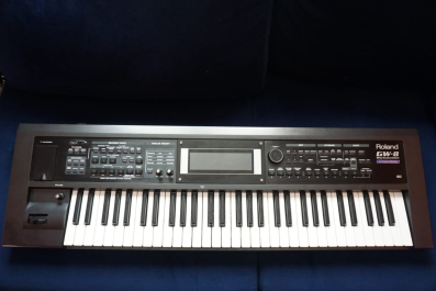 Klavijatura ROLAND GW 8 - 2.0