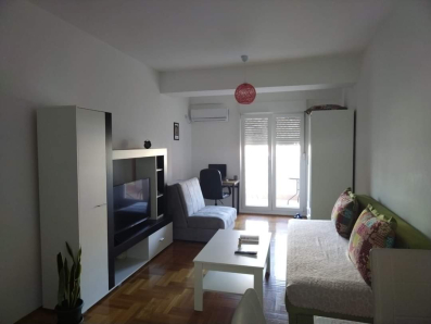 Garsonjera, 37m2, City kvart, Podgorica, Izdavanje 