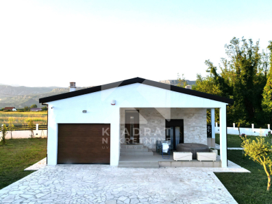 Izdavanje, Kuća, Podgorica, Velje Brdo, 140m2