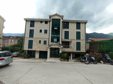 Poslovni prostor, 45m2, Kotor, Izdavanje