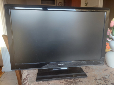 TV Toshiba 23 