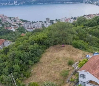 Građevinski plac 1.114 m² sa panoramskim pogledom na more – Topla 3, Herceg Novi