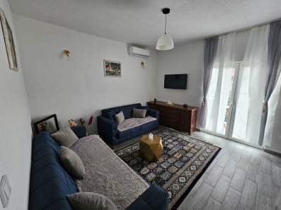 Jednosoban stan, 50m2, Tivat (Kava), Izdavanje