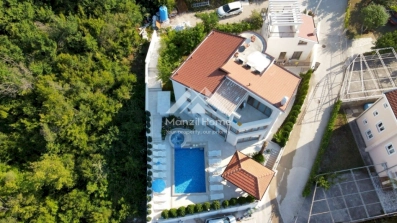 Vila hotel 320m2 (pomoćni objekat + garaža) - Trebjesin, Herceg Novi - Prodaja