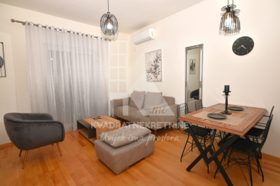 Izdavanje, Dvosoban stan, Podgorica, Centar, 60m2